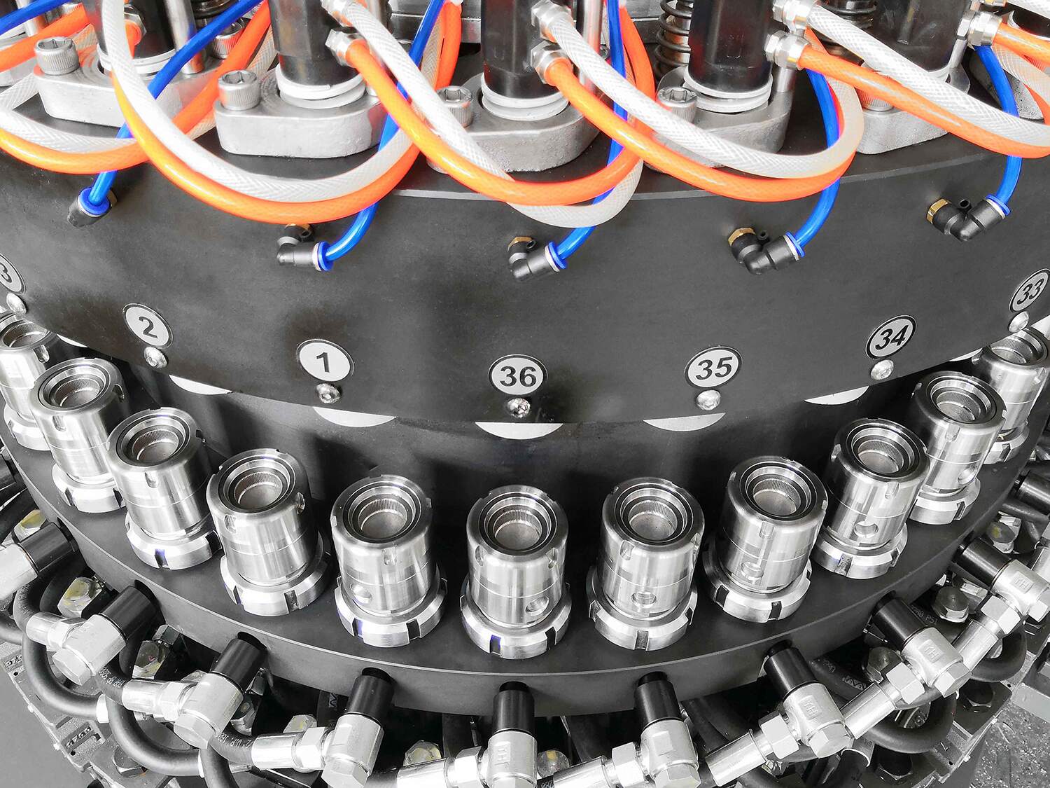 Molde para máquina de moldeo de tapas por compresión AGILLE