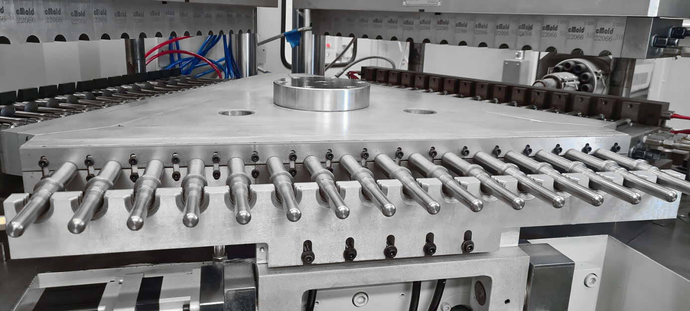Molde IBM Injection Blow Molding CMOLD