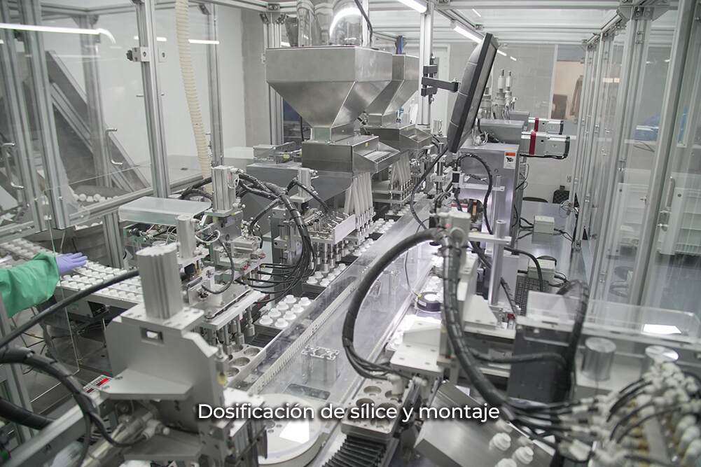 Dosificacion de silice y montaje de tapa AGILLE